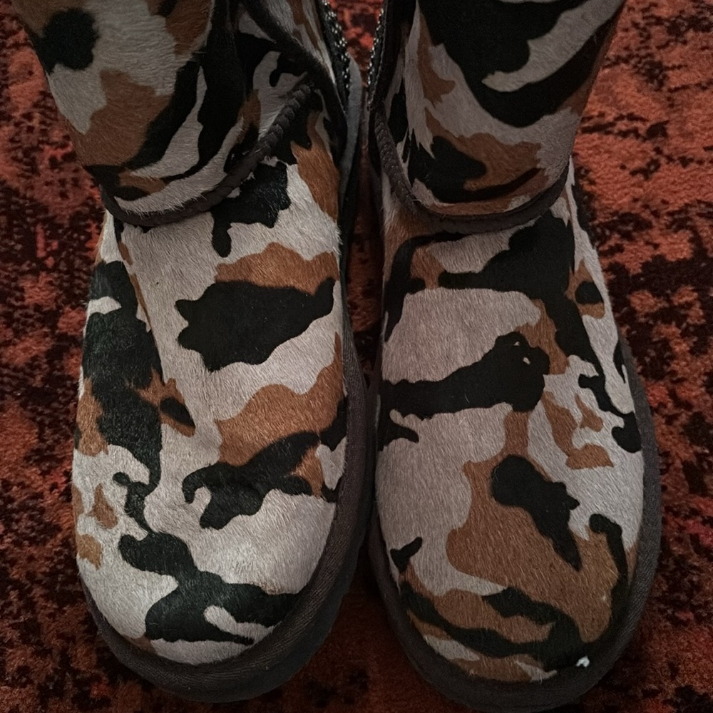 Camouflage Shearling UGG Boots - Picture 5 of 5